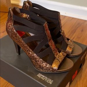 Kenneth Cole Reaction Glitter Heels Size 7 NEW
